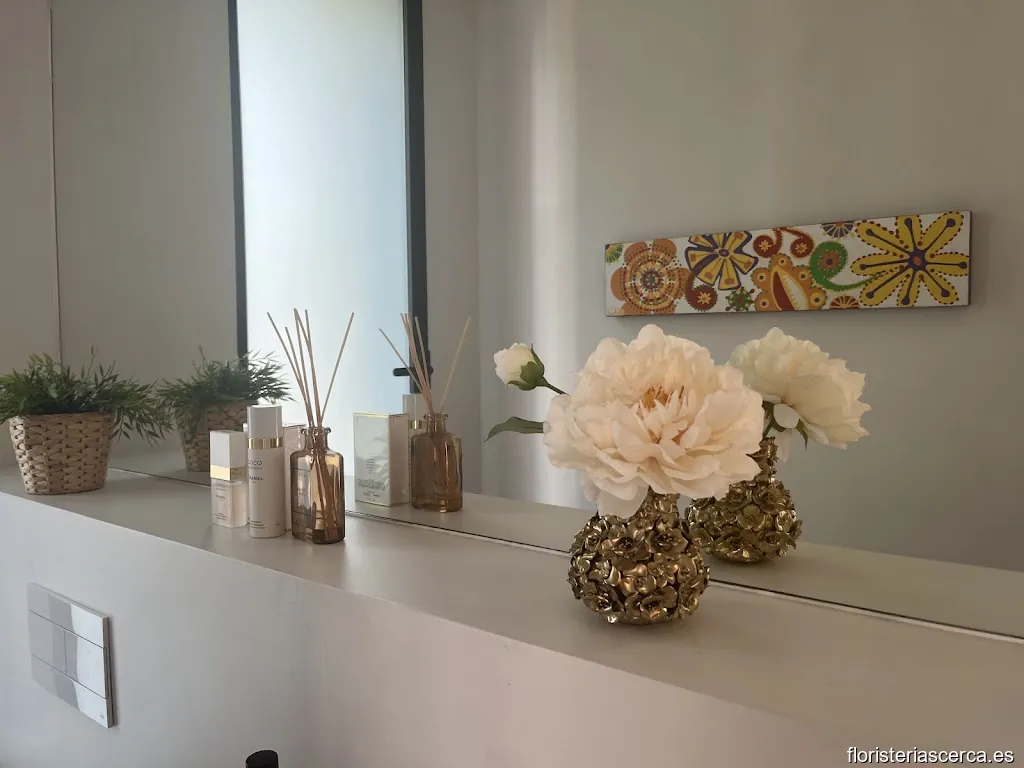 Dutch Flowers & Living