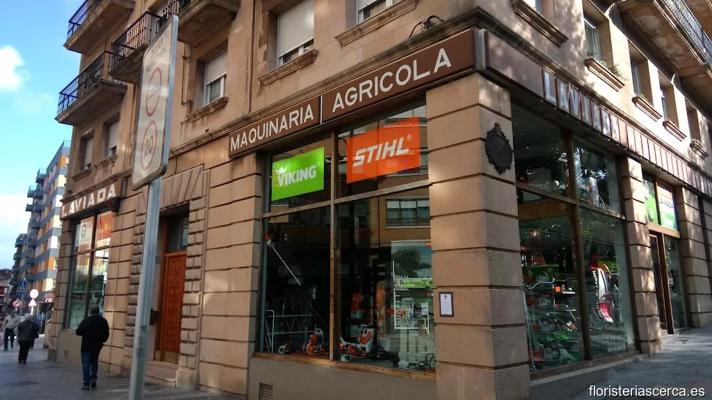 Laviada Avilés Huerta y jardín